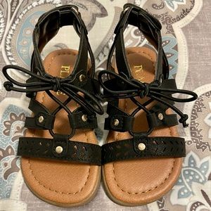 🆕 Children’s Place Black Strappy Toddler Sandals